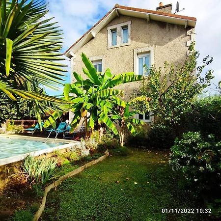 Maison De Famille A Perigueux Bagian luar foto