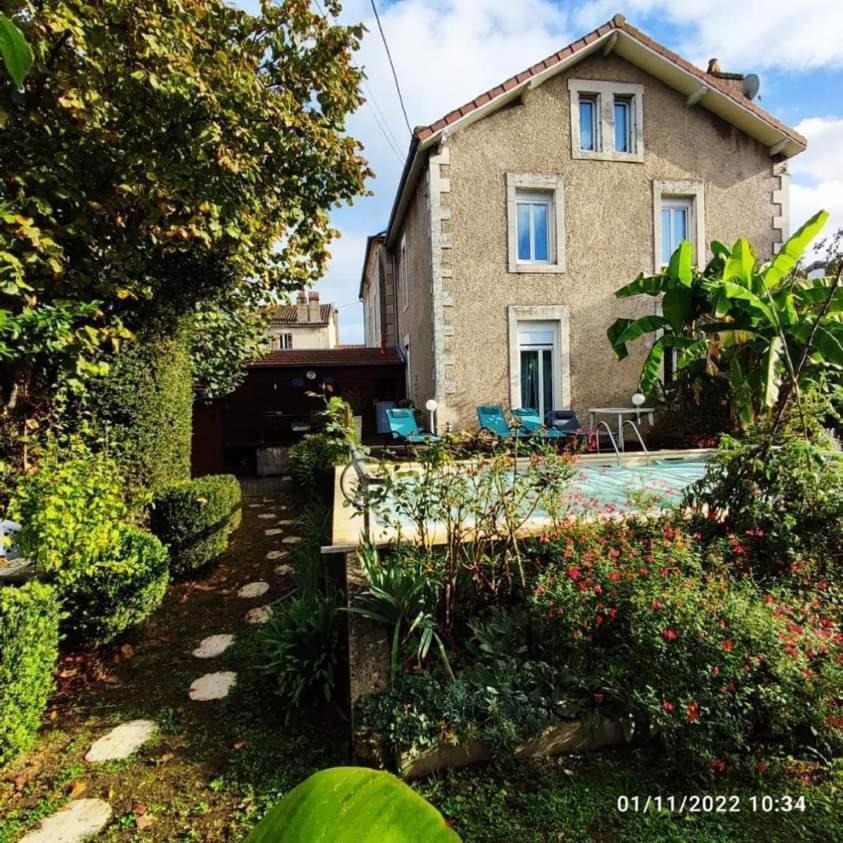 Maison De Famille A Perigueux Bagian luar foto